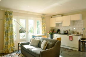 House-Sleeps4-Parking-Garden-Patio